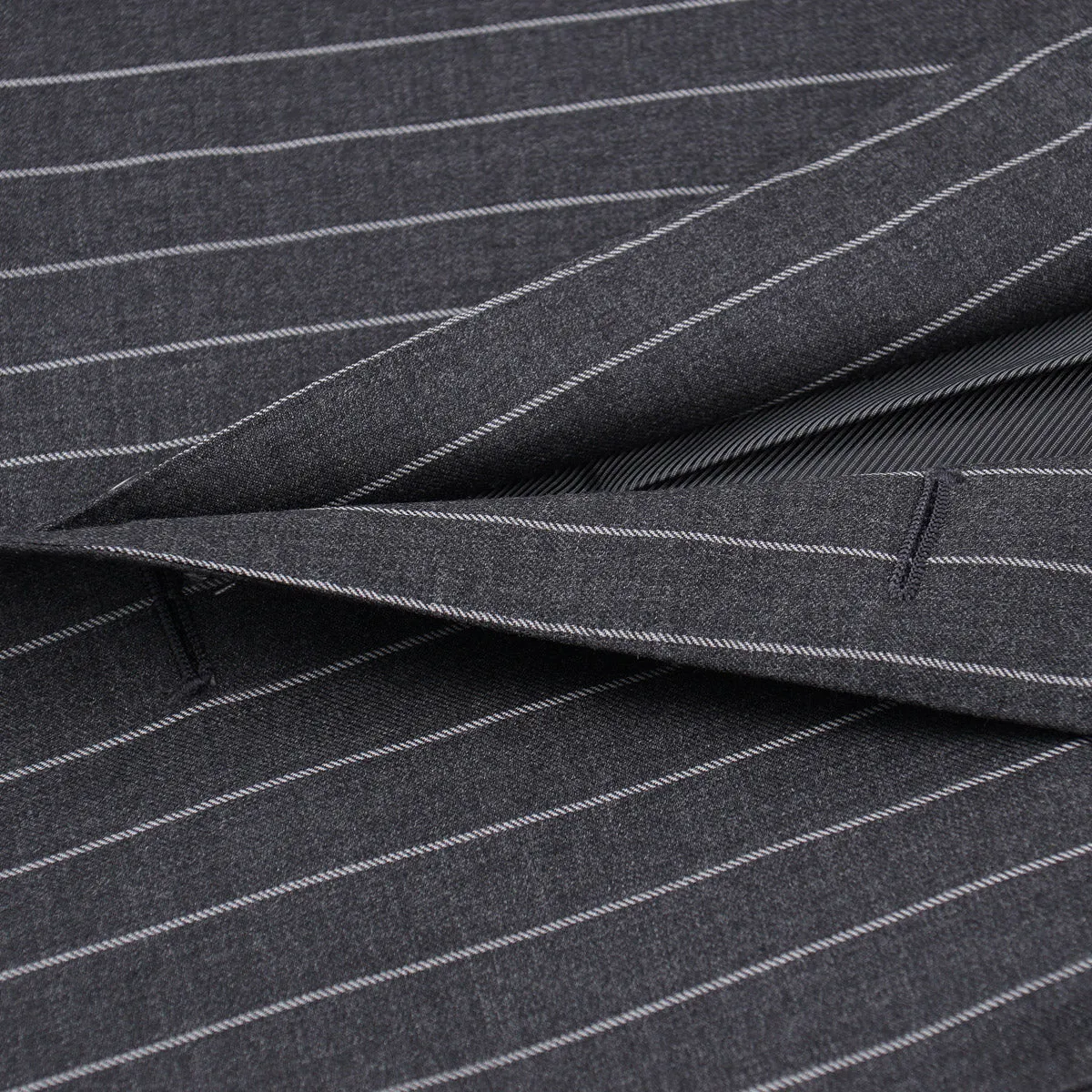 Stile Latino Tailored-Fit 'Vincenzo' Suit