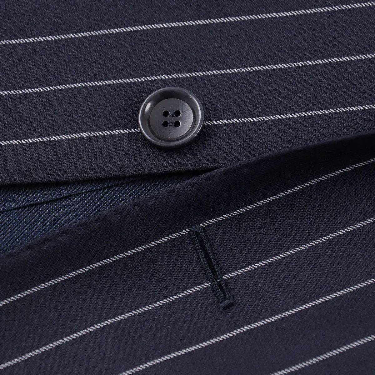 Stile Latino Tailored-Fit 'Vincenzo' Suit