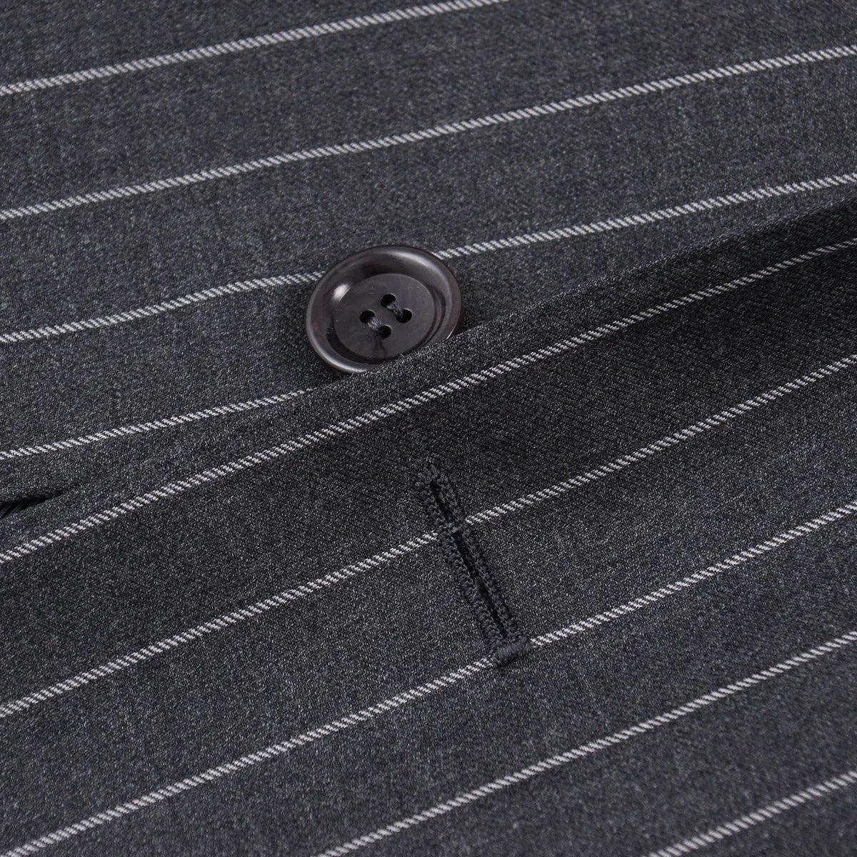 Stile Latino Tailored-Fit 'Vincenzo' Suit
