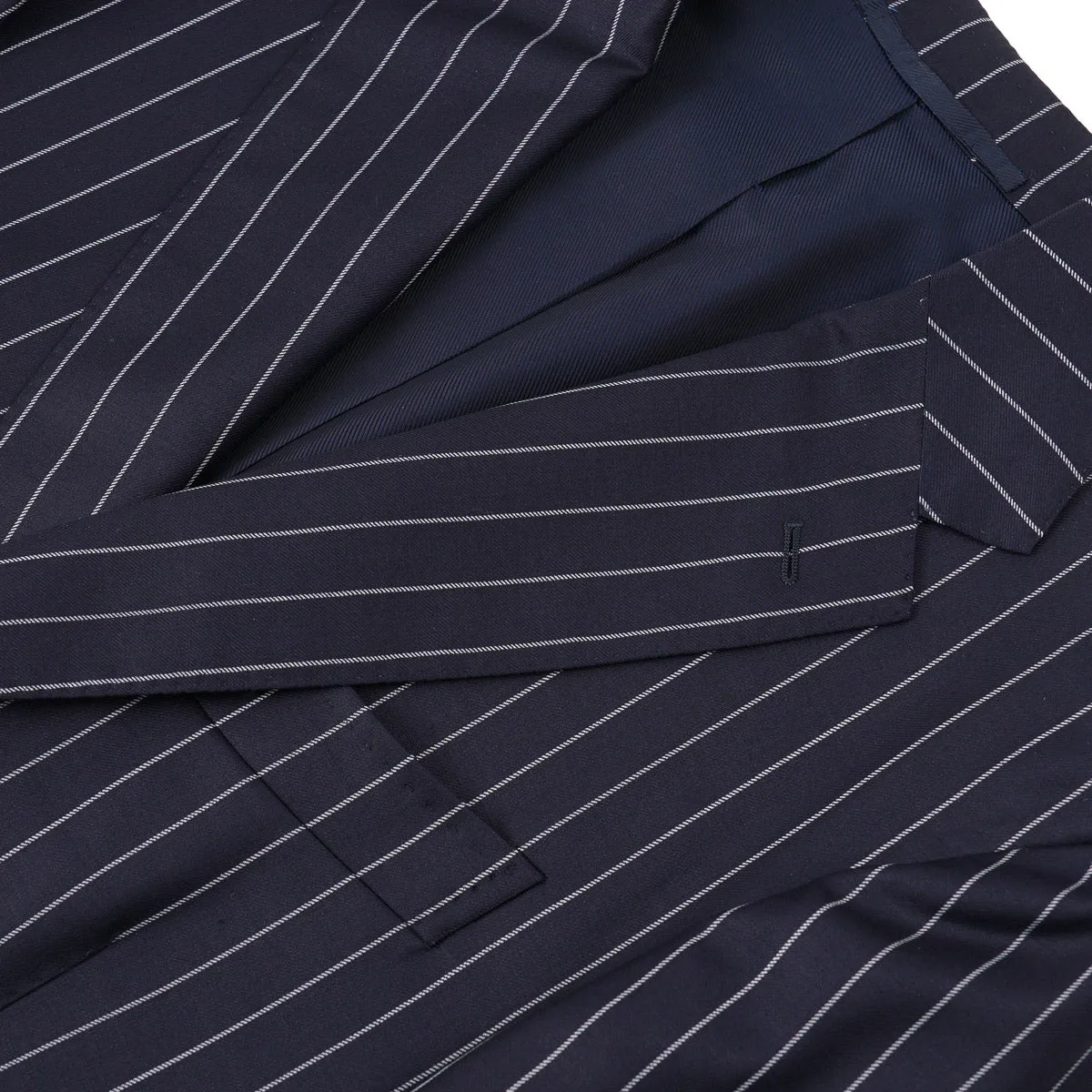 Stile Latino Tailored-Fit 'Vincenzo' Suit